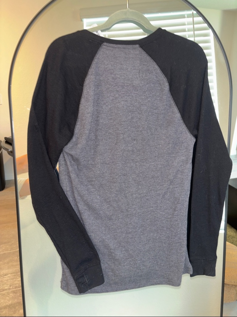 Old Navy Ribbed Shirt - Picture 3 of 3